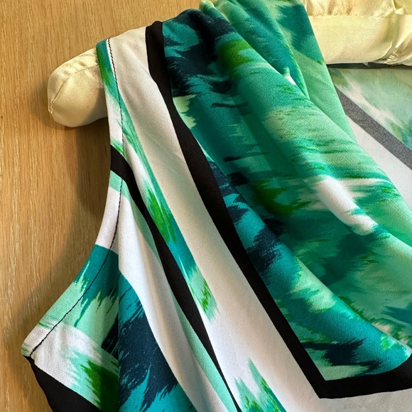 Calvin Klein Teal Black Green Geometric Sleeveless Poly Spandex Blouse Size M - Picture 2 of 9